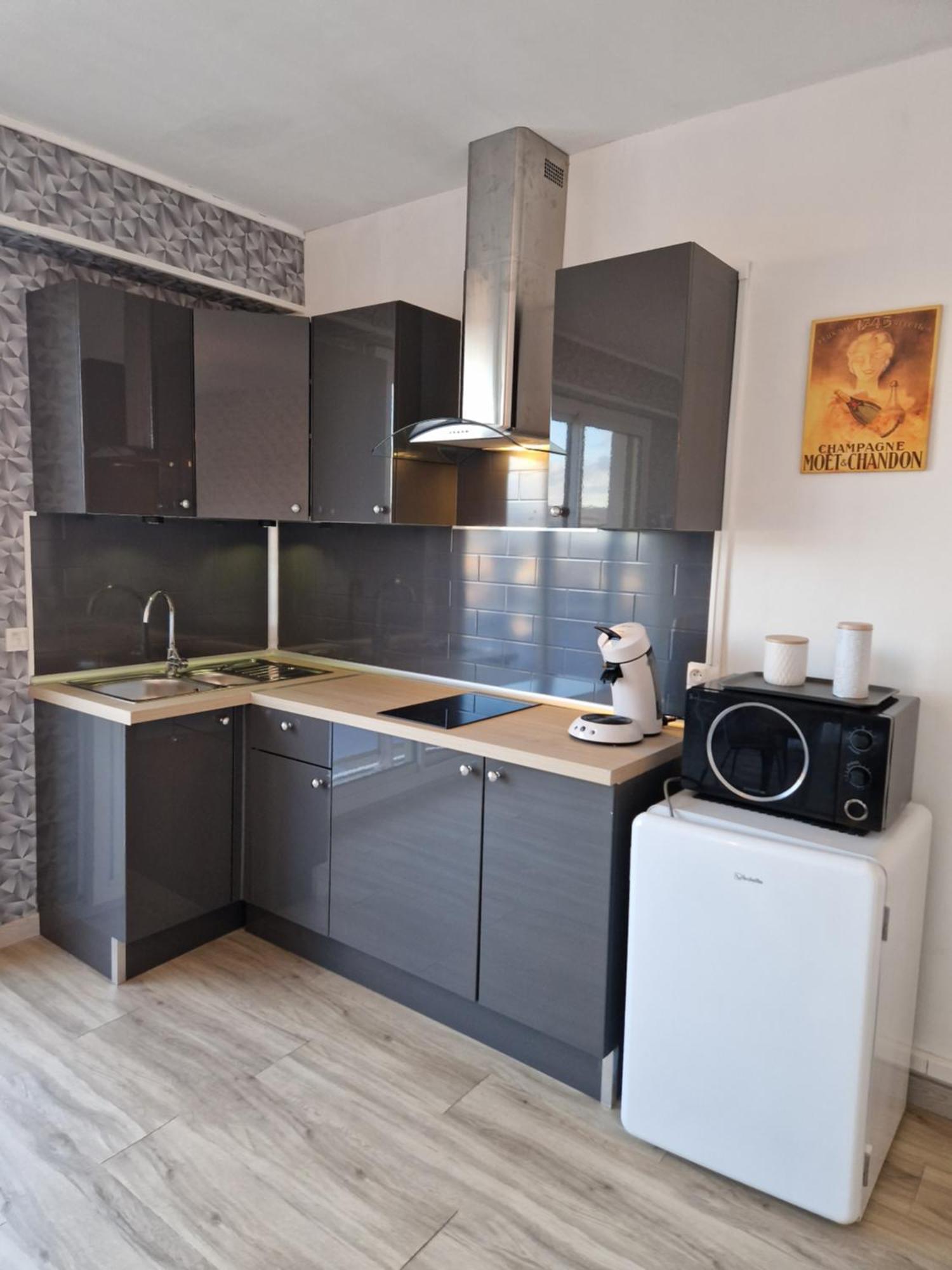Studio Avenue De Champagne Epernay Luaran gambar